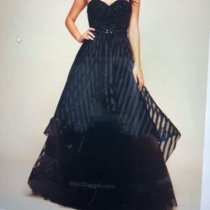 Mac Duggal Black Corset Ballgown 48424H
